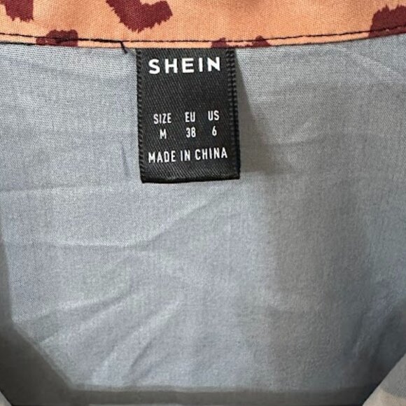 Women’s Shein Black Baroque Print Button-Up Shirt with Leopard Collar – Size M - Picture 6 of 8